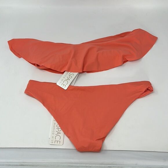 L Space Lynn Ruffled Top and Sandy Bottom in Coral Size Medium - Picture 6 of 8